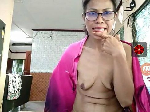 Thai mature Eva drinking coffee on xhamsterlive – very sexy